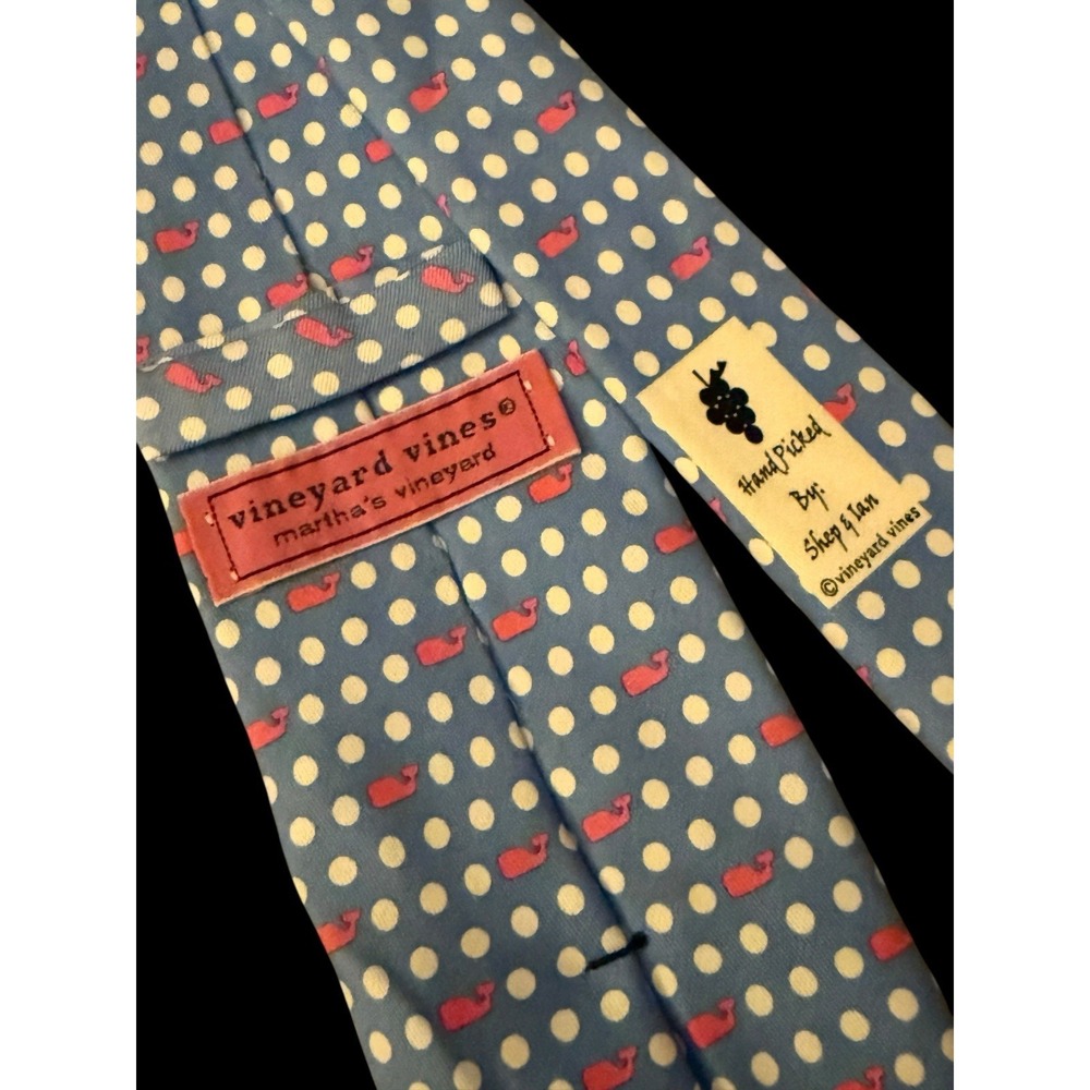 VINEYARD VINES MENS SILK DRESS TIE BLUE PINK WHALE White Polka Dots 60" X 3.25"W